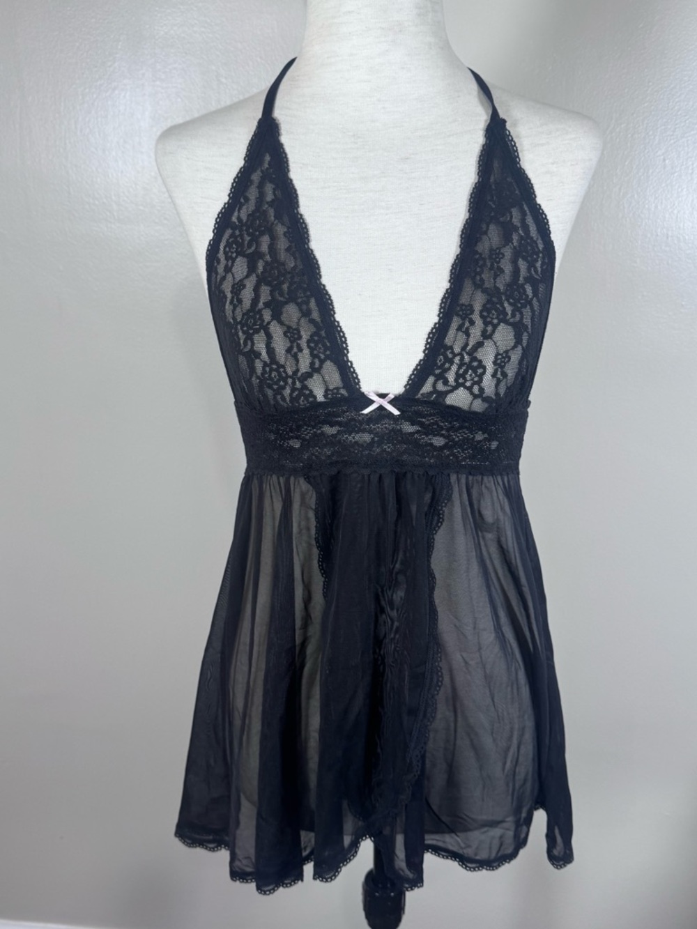 Victoria’s Secret Sz S Black Lace Chemise Halter Top Sheer Burlesque Lingerie